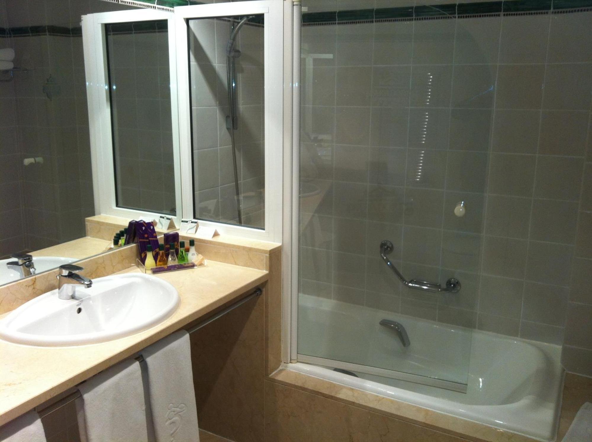 Standard Double Room,1295180047:JPEG